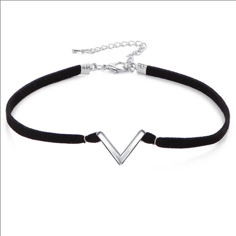 New V Geometric Choker Necklace Black rope Velvet